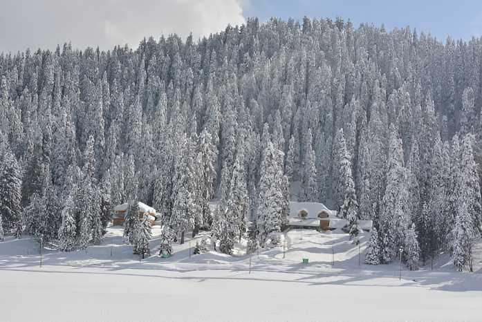 Top Reasons to Visit Kashmir in Winter
