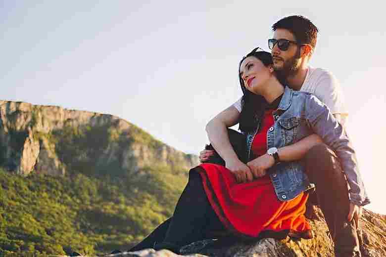 ow to Plan the Perfect Surprise for Your Partner on a Winter Honeymoon in Kashmir | Romantic Ideas & Tips
