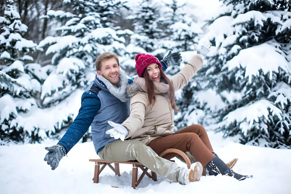 Hearts in Heaven: Kashmir Romantic Getaway