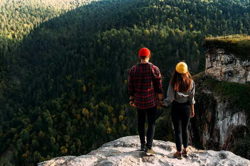 hidden-gems-in-kashmir-for-honeymoon-couples