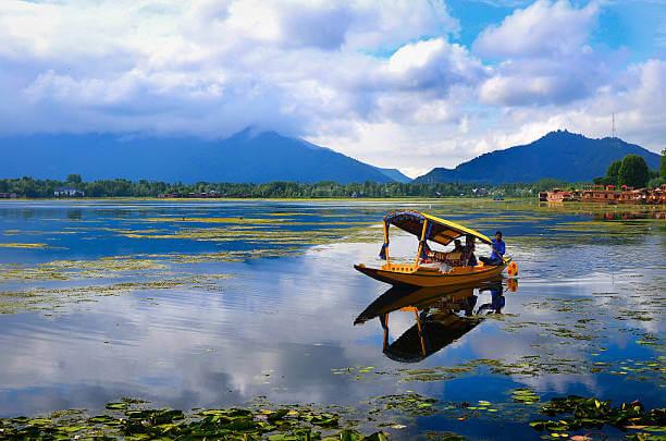 Best Time to Visit Srinagar 2025: Complete Month-by-Month Guide for Every Type of Traveler