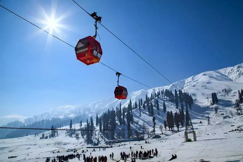 gongola ride in gulmarg kashmir